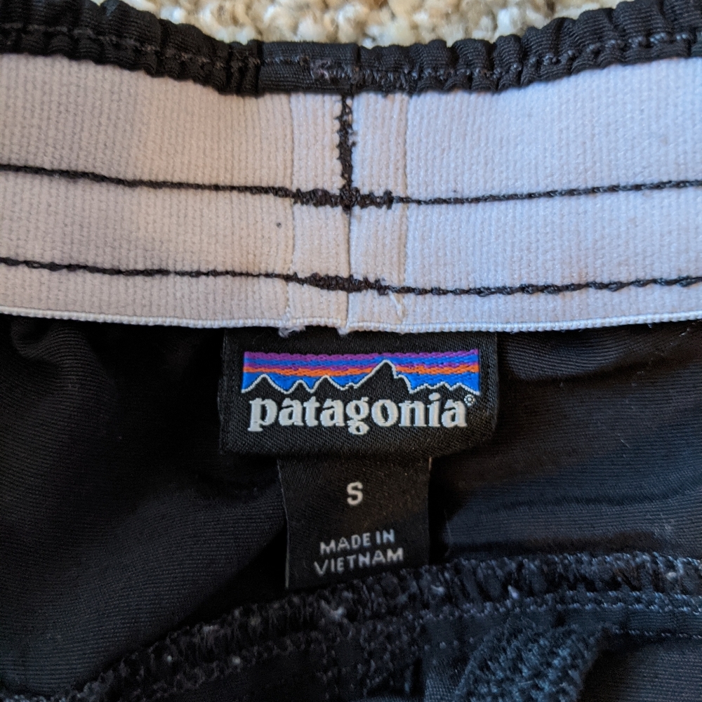 Patagonia Baggies Shorts Black 4" - Picture 4 of 5